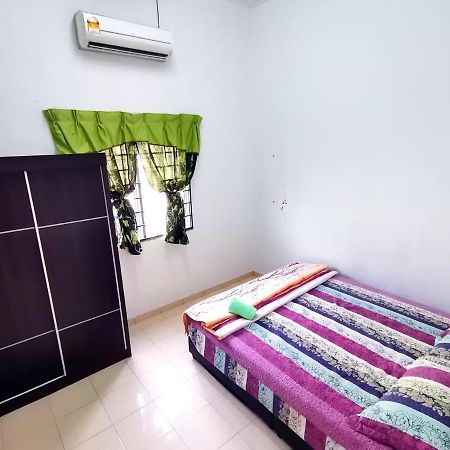 Sya Homestay @ Senawang Серембан  Экстерьер фото